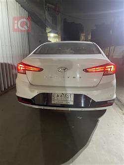 هیوندای ئەلەنترا
